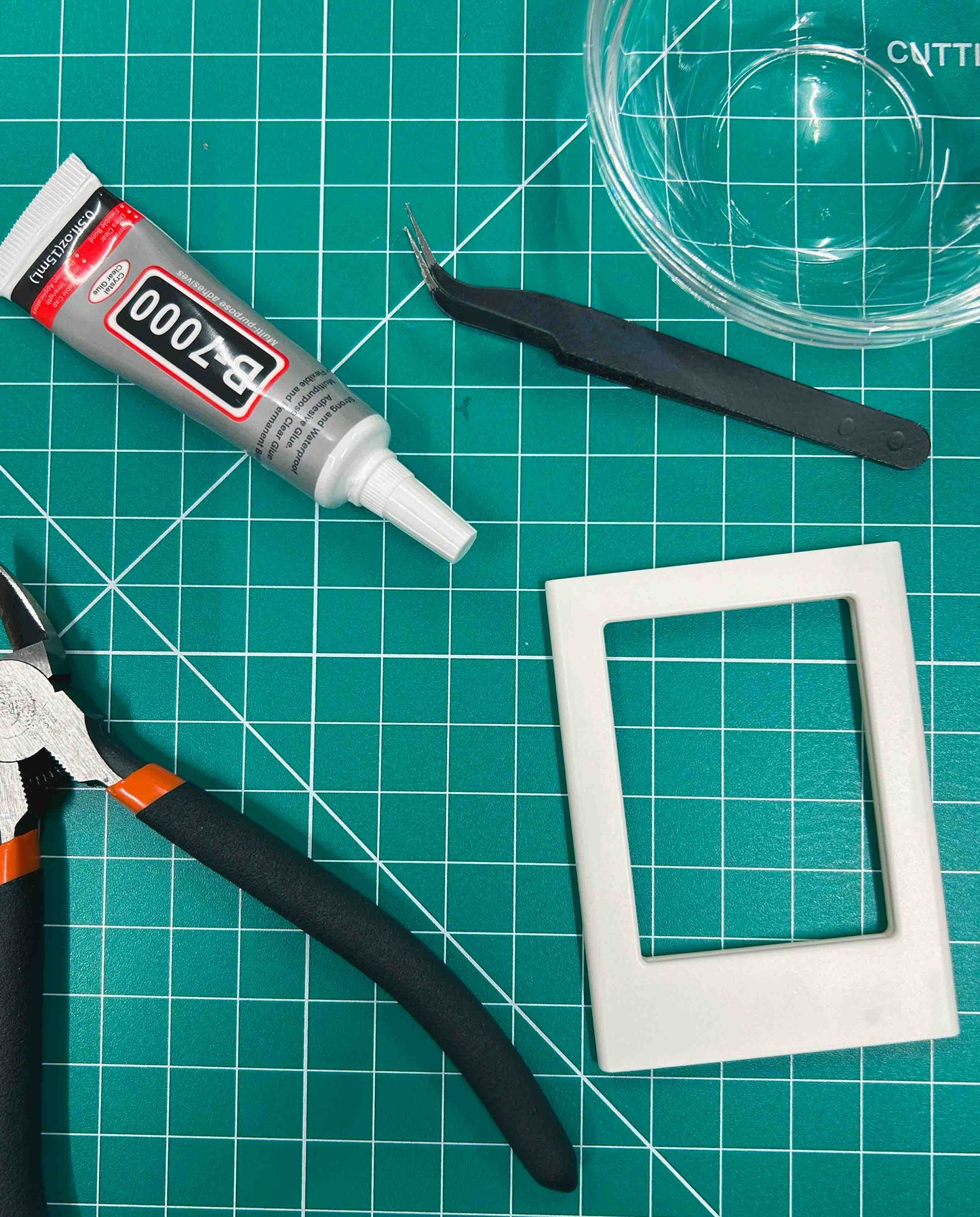 Beaded Polaroid Magnets Workshop